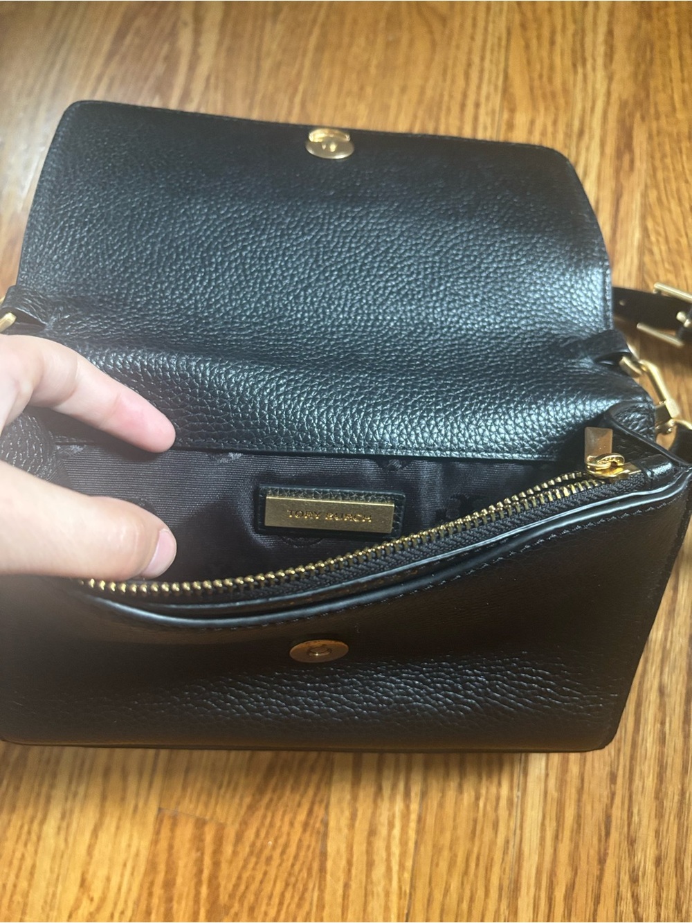Tory Burch Black Pebbled Leather Crossbody with Gold Logo - Picture 4 of 5